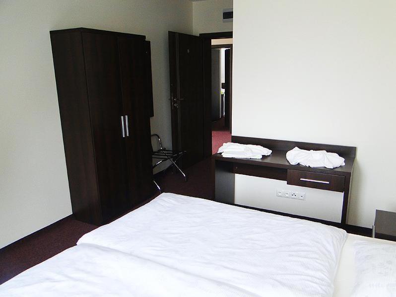 Hotel Cynamon Tokarnia  Rum bild